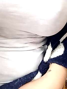 Ella_back naked stripping on cam for live sex video chat