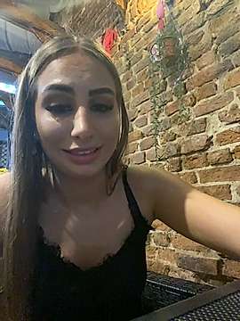 EvaReine naked stripping on cam for live sex video chat