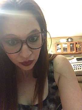 FayeRosalin naked stripping on cam for live sex video chat