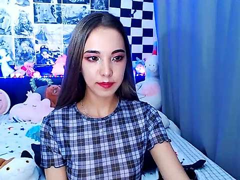 Fearlessbunny naked stripping on cam for live sex video chat