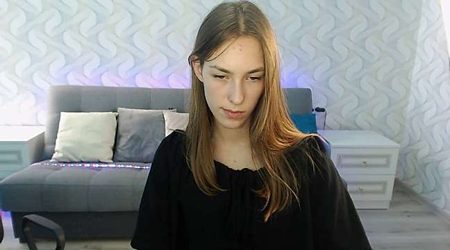 FiorellaDivine naked stripping on cam for live sex video chat