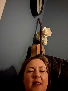 FlorenceLane naked stripping on cam for live sex video chat