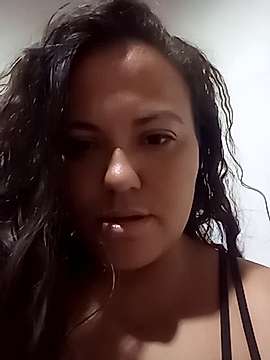 francesaGordes naked stripping on cam for live sex video chat