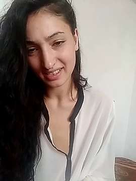Hotbella10 naked stripping on cam for live sex video chat