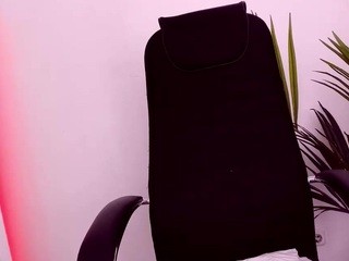 Hotcarolinexo nude on cam – live sex chat