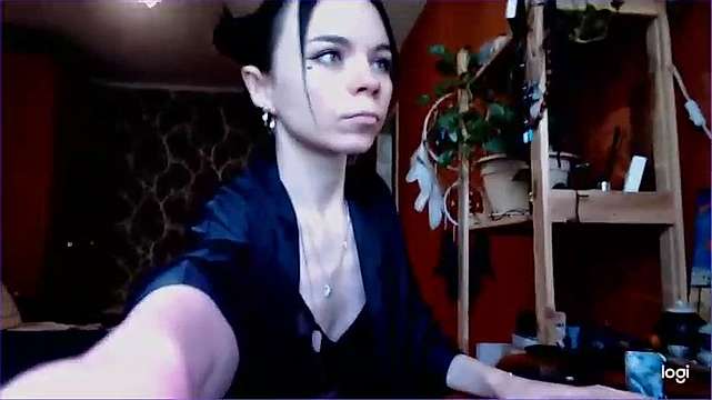 Ivanessaa naked stripping on cam for live sex video chat
