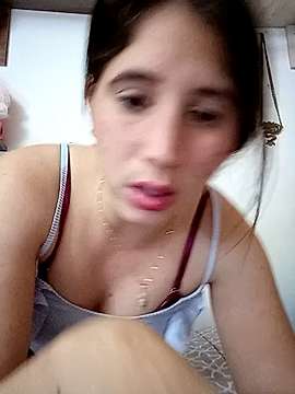 jolieM_ naked stripping on cam for live sex video chat