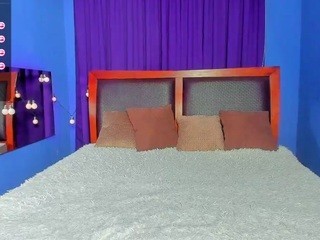 July-Mioni nude on cam – live sex chat