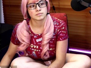 Just-one-kiss nude on cam – live sex chat