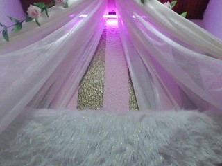 Karina-bianca nude on cam – live sex chat