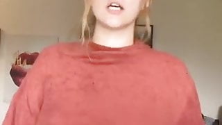 Katrina Marie AKA ‘Carrott Cake’ dancing on TikTok