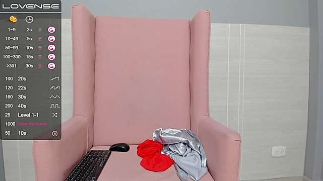 kiaraharker naked stripping on cam for live sex video chat