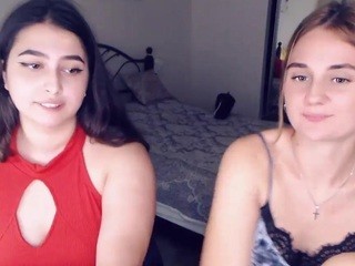 KimSnakee nude on cam – live sex chat