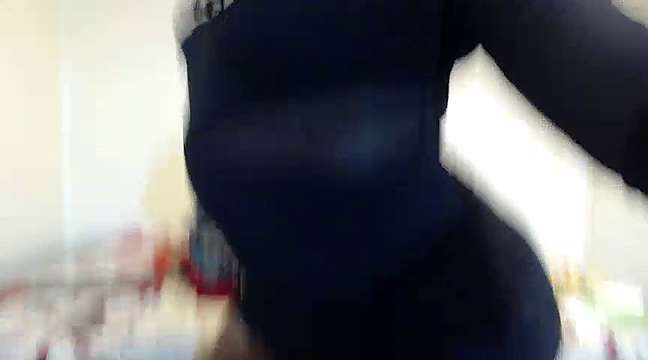 kinkyebonycouple naked stripping on cam for live sex video chat