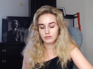 Laciesta nude on cam – live sex chat