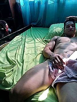 latin_couple_69 naked stripping on cam for live sex video chat