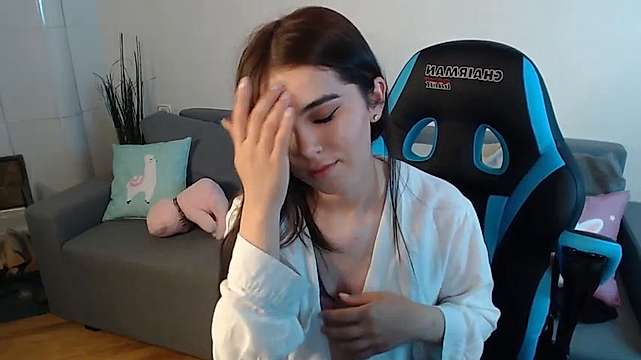 Layla_Indigo naked stripping on cam for live sex video chat