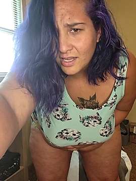 lilithsummmer naked stripping on cam for live sex video chat