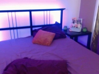 Little-blueberry nude on cam – live sex chat