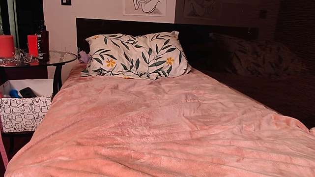 LucyVixen naked stripping on cam for live sex video chat