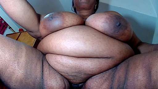 MaryBrownxxx naked stripping on cam for live sex video chat