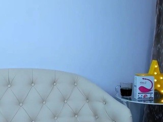 Mistress4U nude on cam – live sex chat