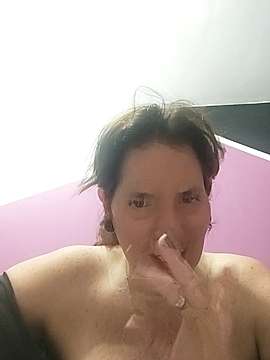 Mmisteriosa1978 naked stripping on cam for live sex video chat