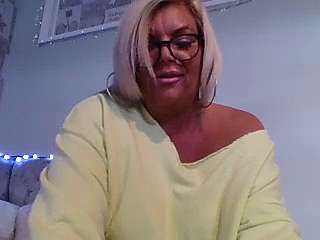 Naughty_Claire naked stripping on cam for live sex video chat