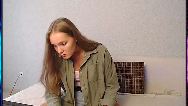Ntsh_6 naked stripping on cam for live sex video chat