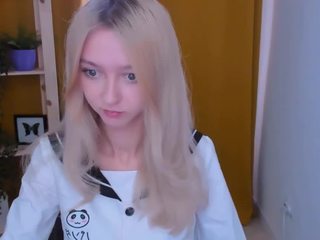 Rinastreams nude on cam – live sex chat