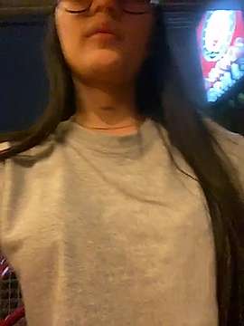 Sashua06 naked stripping on cam for live sex video chat