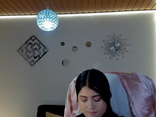 Scarlet nude on cam – live sex chat