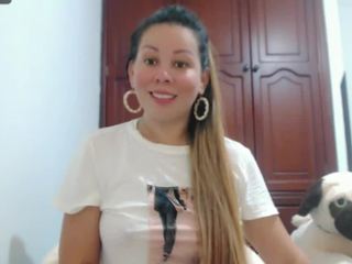 Scarlet Wine nude on cam – live sex chat