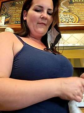 screamingdaisey naked stripping on cam for live sex video chat