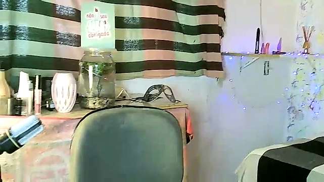 senhorapimenta naked stripping on cam for live sex video chat
