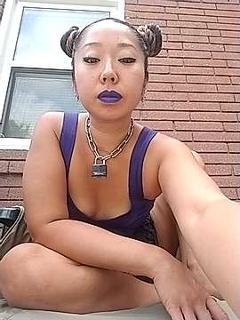 SirMasterMack naked stripping on cam for live sex video chat