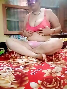 Soniyasexycpl naked stripping on cam for live sex video chat