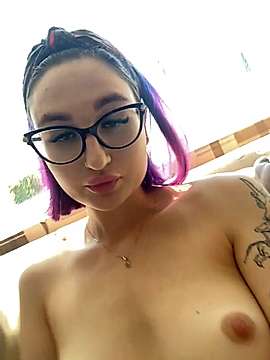 Stepha_cutie naked stripping on cam for live sex video chat