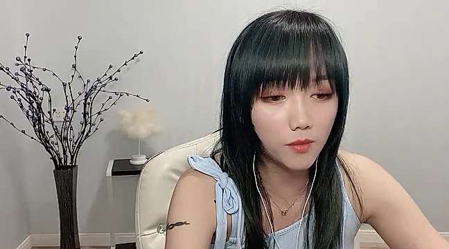 Sunset-MM naked stripping on cam for live sex video chat