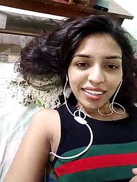 sweet–hart naked stripping on cam for live sex video chat