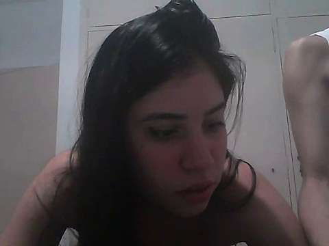 Tah_2000 naked stripping on cam for live sex video chat