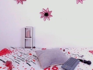 Vanessadollll nude on cam – live sex chat