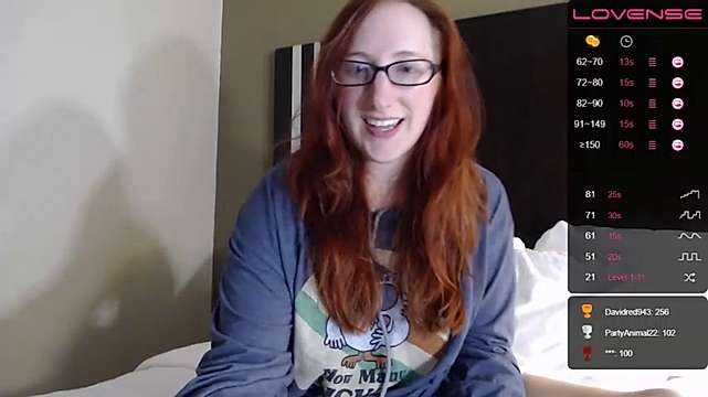 WickedAphrodite naked stripping on cam for live sex video chat