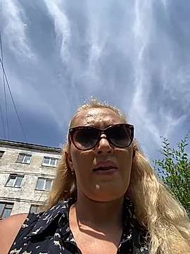 YourBlondee naked stripping on cam for live sex video chat