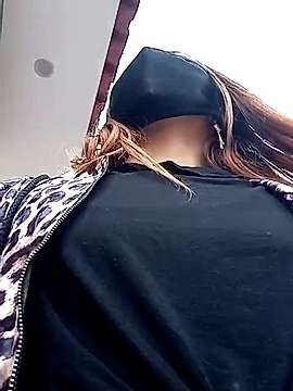 ZHARICK_18 naked stripping on cam for live sex video chat