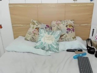 Abby-95 nude on cam – live sex chat