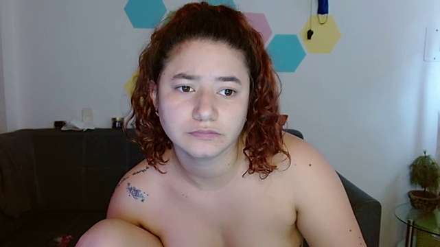 abril_love2 naked stripping on cam for live sex video chat