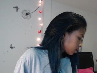 Adelai123 nude on cam – live sex chat