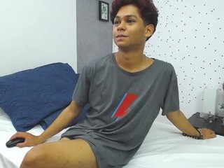 Alan Jimenez nude on cam – live sex chat