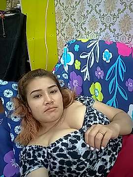 Arya-Thai naked stripping on cam for live sex video chat